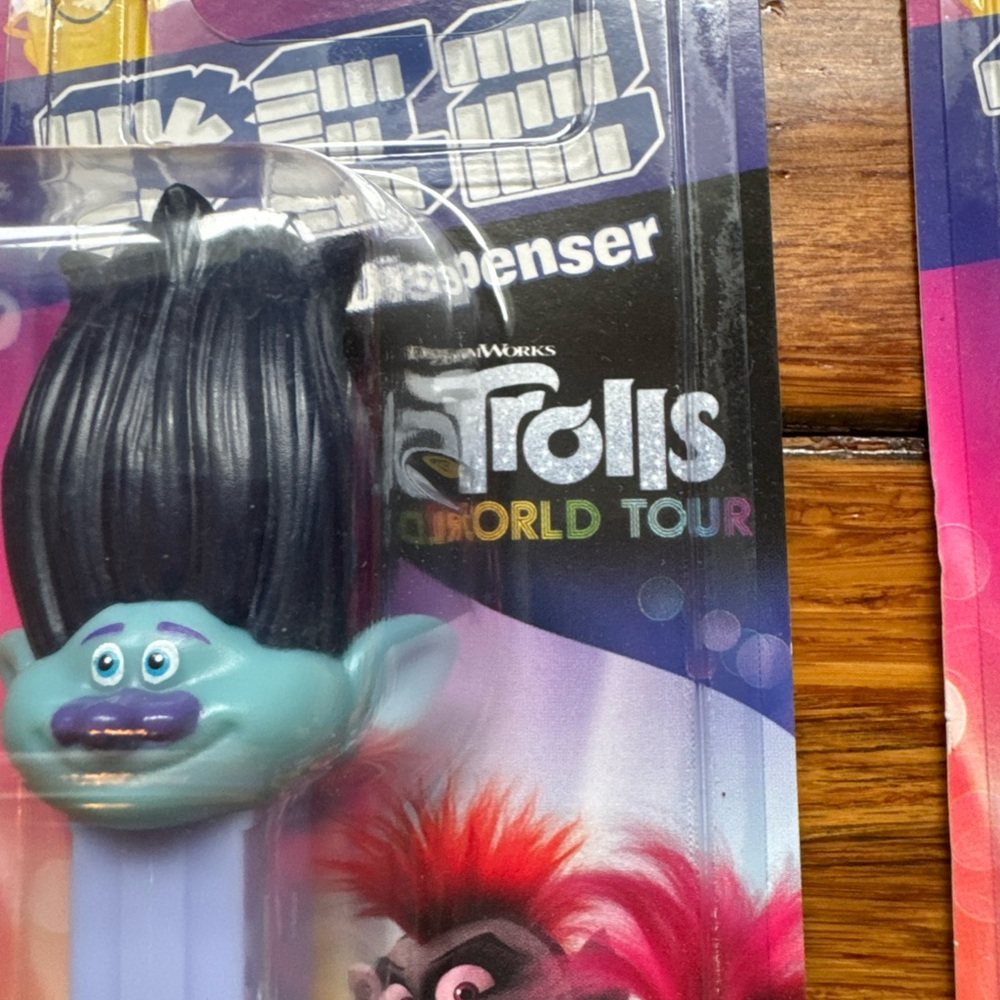 2023 Lot of 3 Trolls Pez ~ Poppy, Branch & Guy Diamond ~ New On Cards - Picture 4 of 10